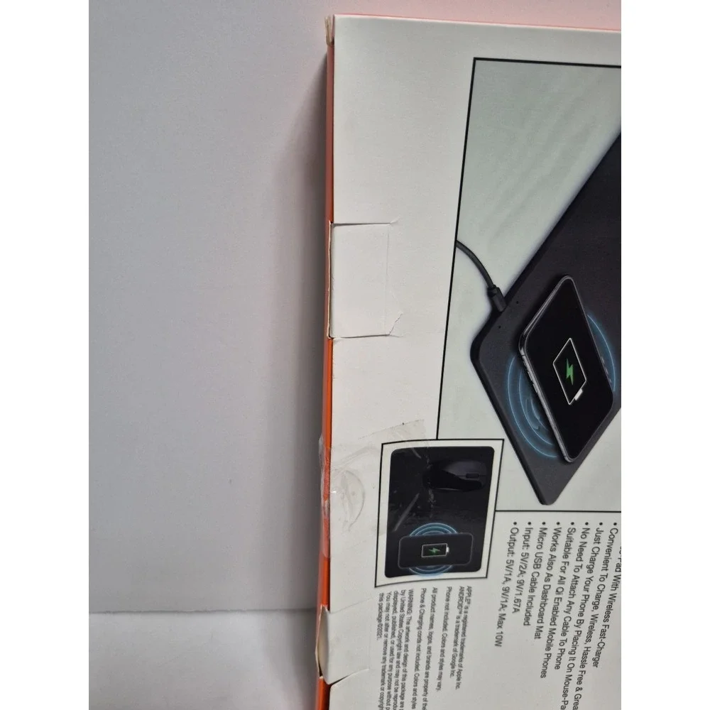 ITEK HIGH SPEED CHARGING MOUSE PAD WITH WIRELESS FAST CHARGER NEW OPEN BOX